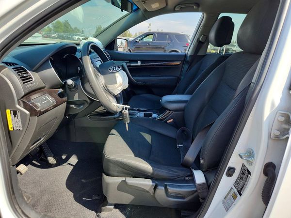 2015 KIA SORENTO GL