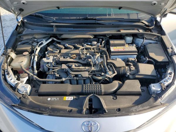 2020 TOYOTA COROLLA SE, CVT — Engine bay