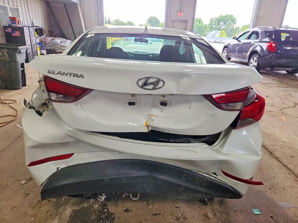 2015 HYUNDAI ELANTRA