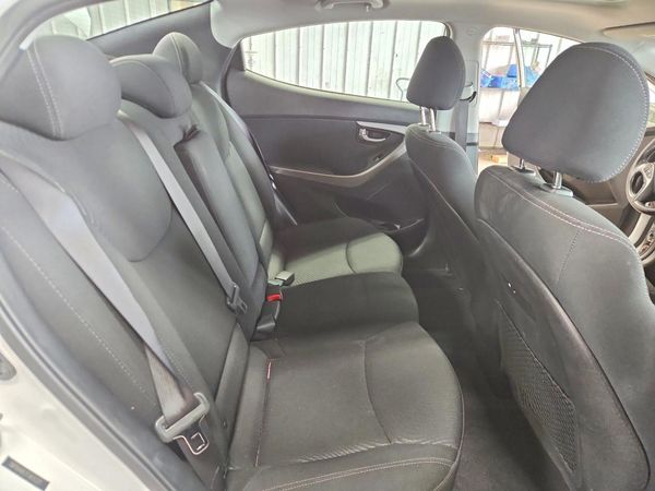 2015 HYUNDAI ELANTRA