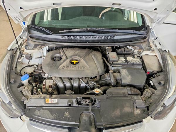 2015 HYUNDAI ELANTRA