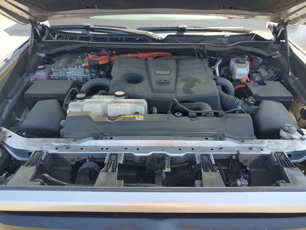 2024 TOYOTA TUNDRA
