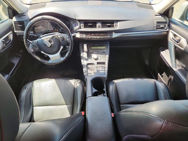 2016 LEXUS CT 200h