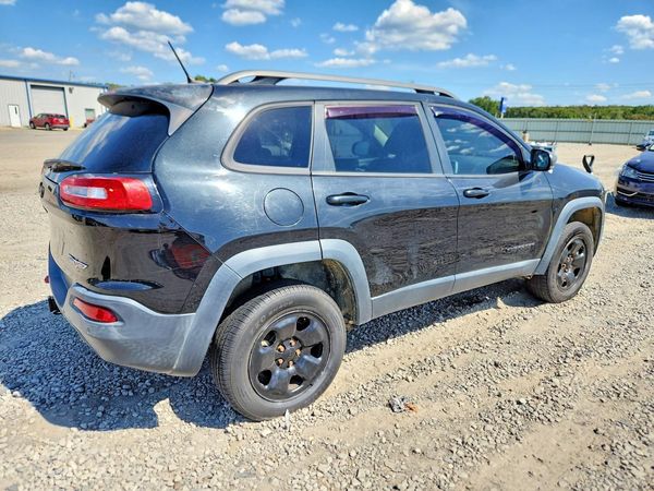 2015 JEEP CHEROKEE TRAILHAWK 4X4