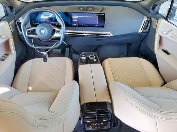 2024 BMW IX xDrive50