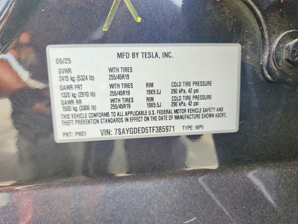 2026 TESLA MODEL Y