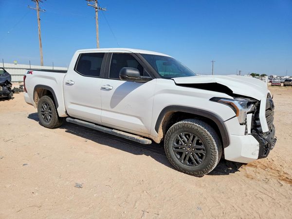 2025 TOYOTA TUNDRA SR5