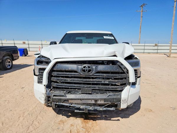 2025 TOYOTA TUNDRA SR5