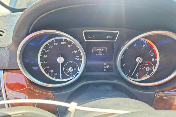 2014 MERCEDES-BENZ GL GL 550 4MATIC