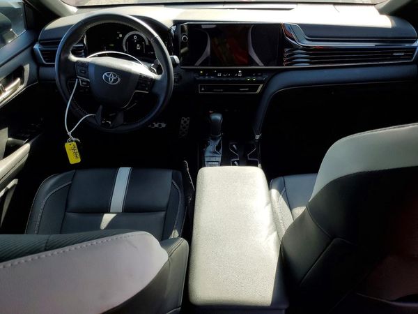 2025 TOYOTA CAMRY