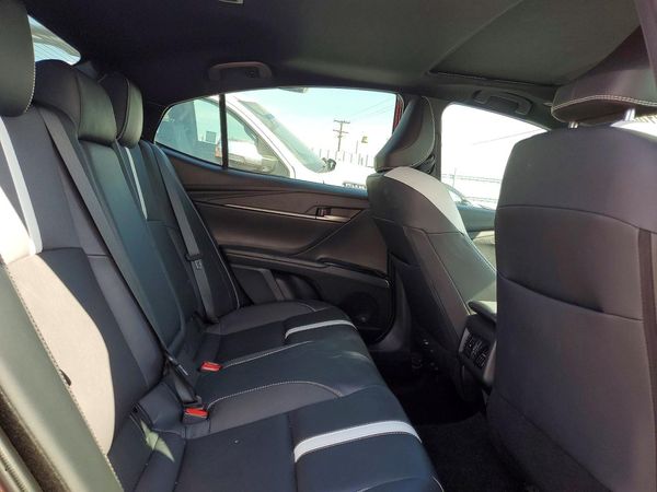 2025 TOYOTA CAMRY