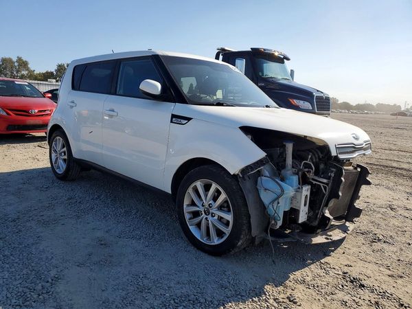 2019 KIA SOUL