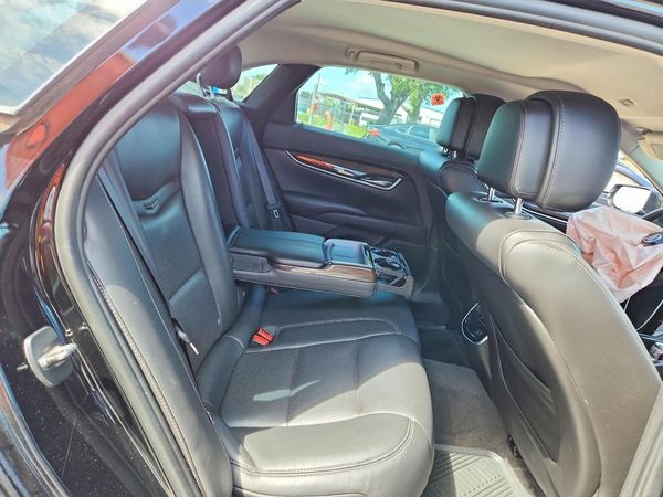 2014 CADILLAC XTS Luxury