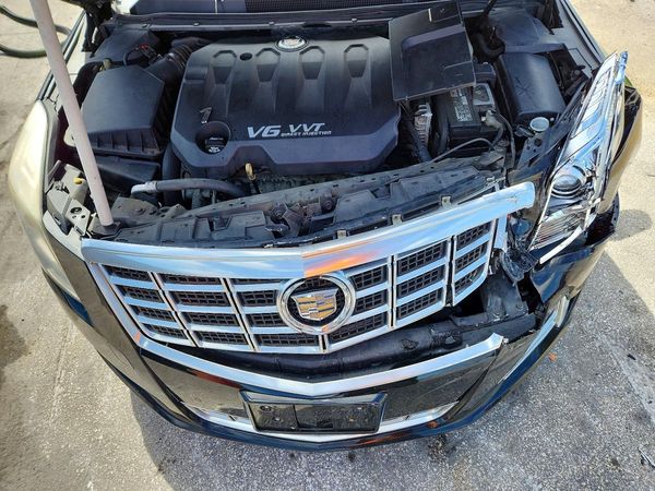 2014 CADILLAC XTS Luxury