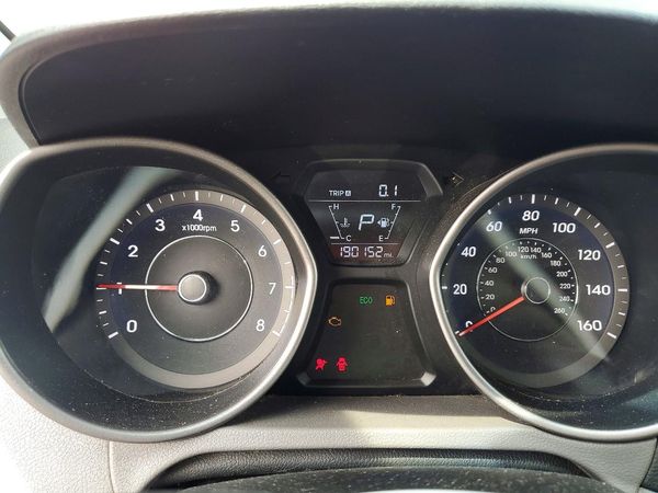 2014 HYUNDAI ELANTRA