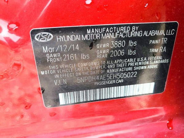 2014 HYUNDAI ELANTRA