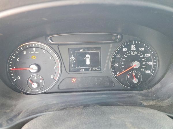 2016 KIA SORENTO L / LX