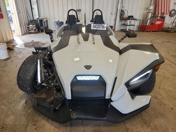 2024 POLARIS SLINGSHOT