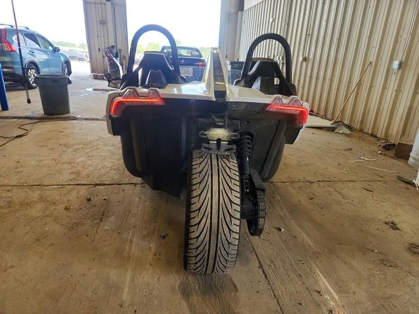 2024 POLARIS SLINGSHOT
