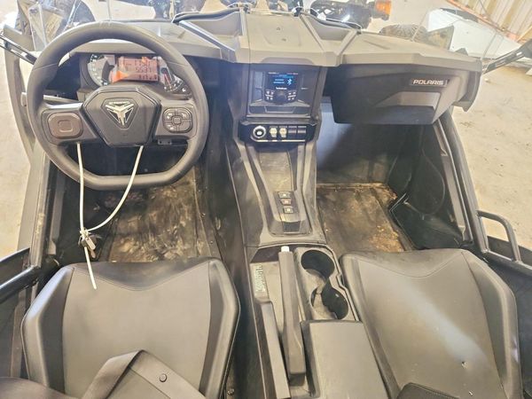 2024 POLARIS SLINGSHOT