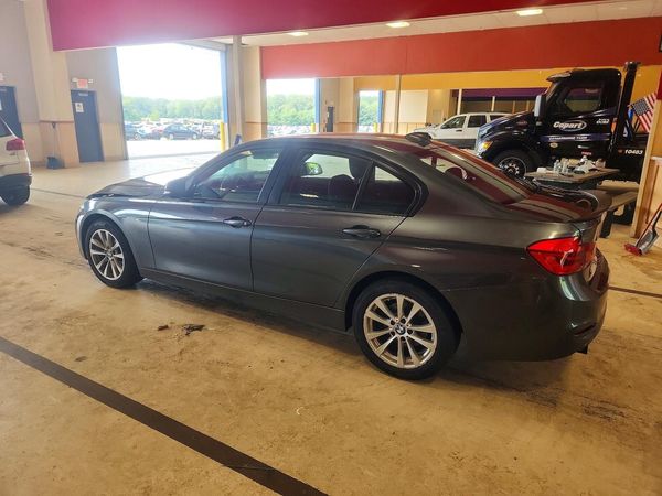 2016 BMW 320