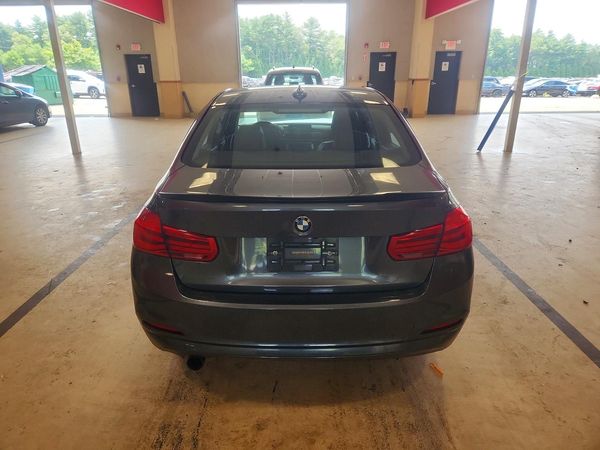 2016 BMW 320