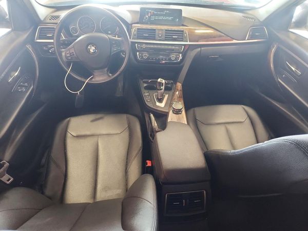 2016 BMW 320