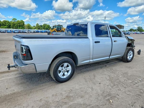 2015 RAM 1500 ST