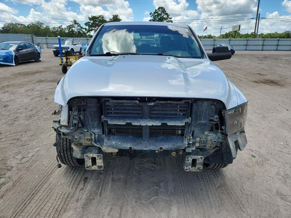 2015 RAM 1500 ST