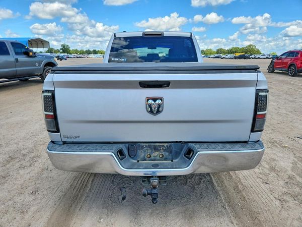 2015 RAM 1500 ST
