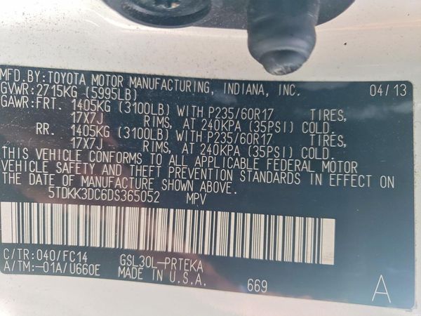 2013 TOYOTA SIENNA