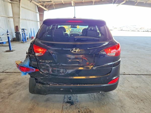 2015 HYUNDAI TUCSON GL (Middle-Low)