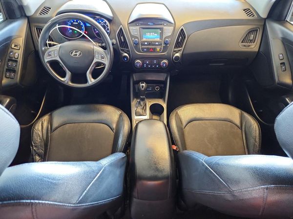 2015 HYUNDAI TUCSON GL (Middle-Low)
