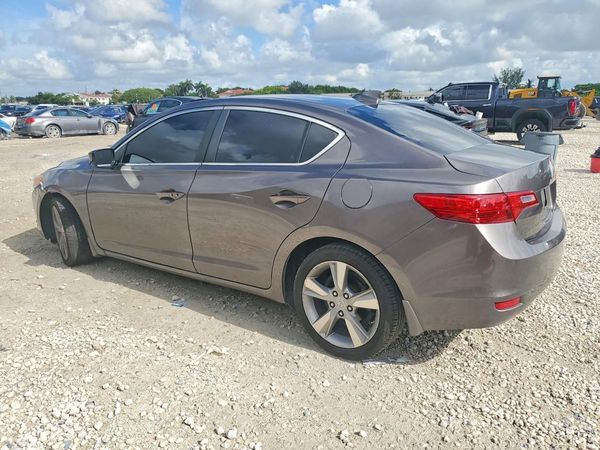 2013 ACURA ILX 20 TECH