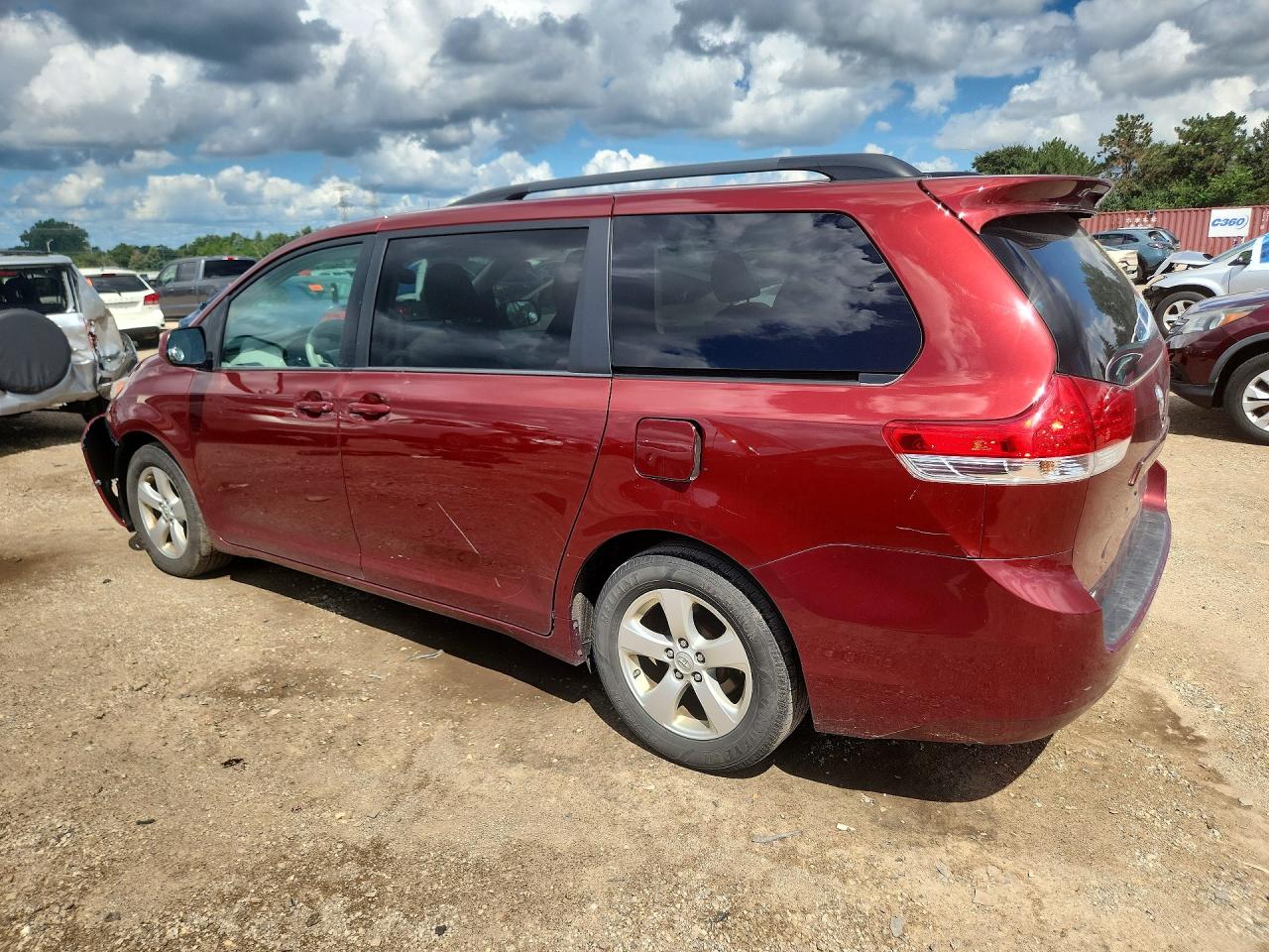 2014 TOYOTA SIENNA