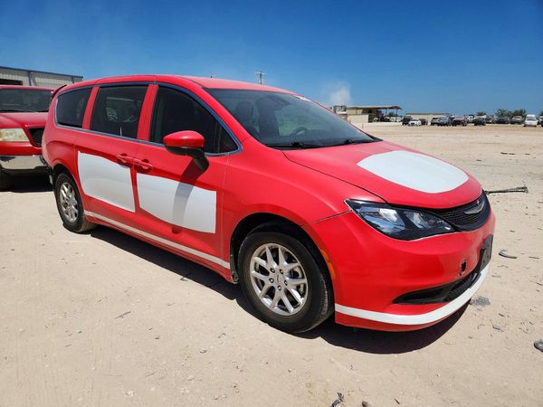 2023 CHRYSLER VOYAGER