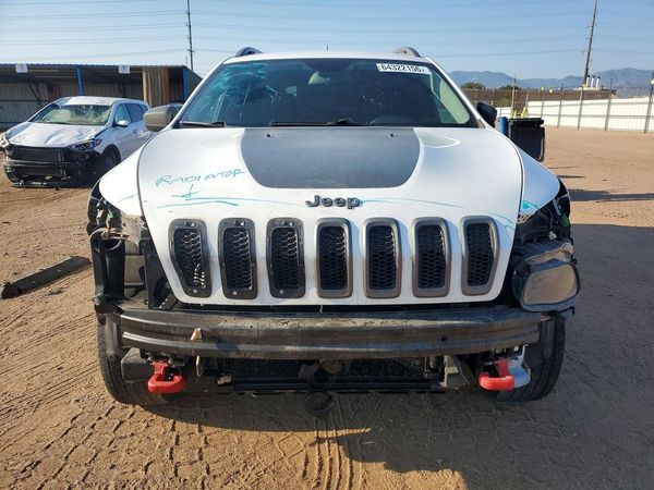 2016 JEEP CHEROKEE TRAILHAWK 4X4