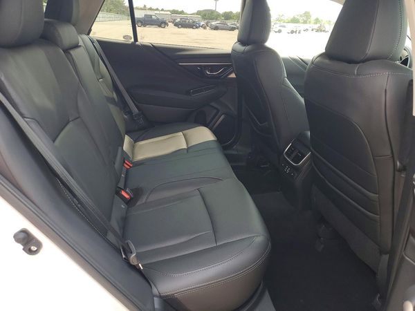 2025 SUBARU OUTBACK