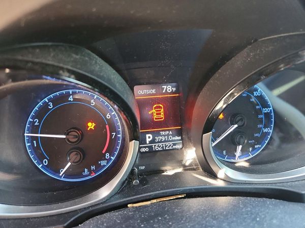 2016 TOYOTA COROLLA