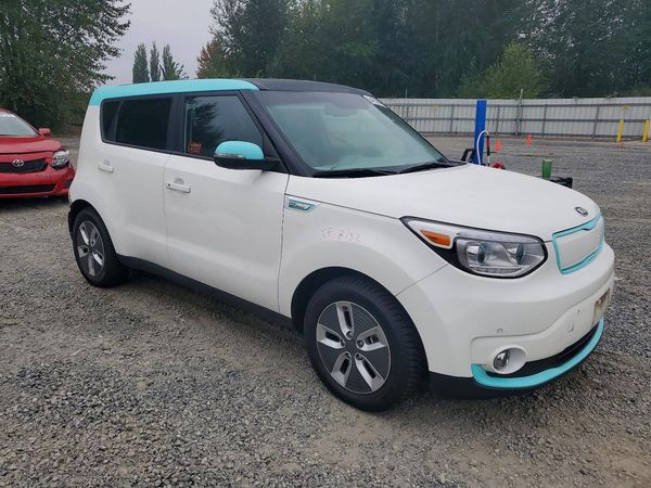 2018 KIA SOUL EV EV+ — Passenger 3/4