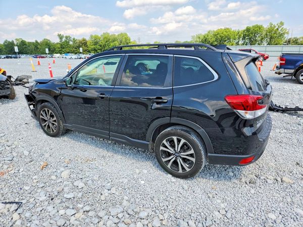 2022 SUBARU FORESTER Limited