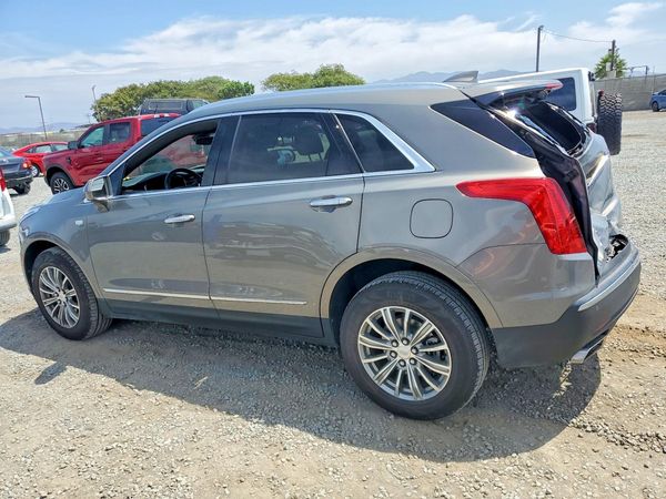 2017 CADILLAC XT5 Luxury