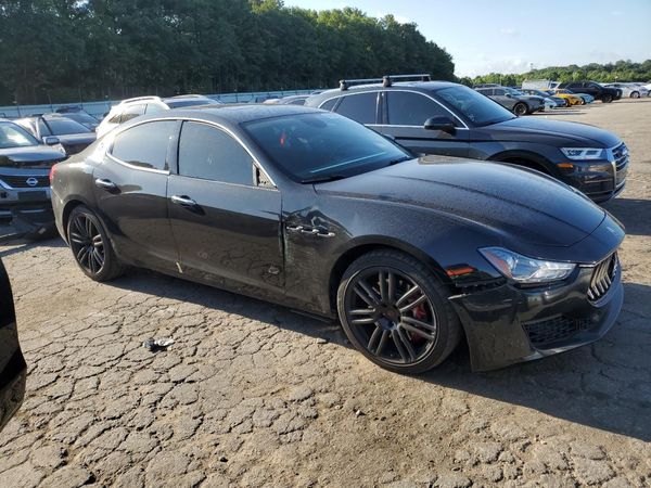 2018 MASERATI GHIBLI