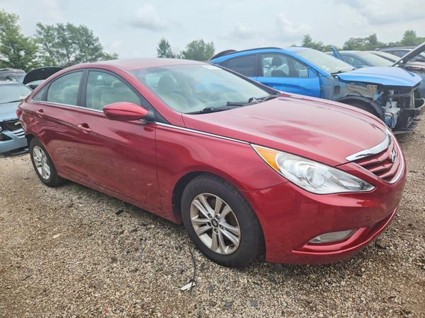 2013 HYUNDAI SONATA GLS/ GLS Popular