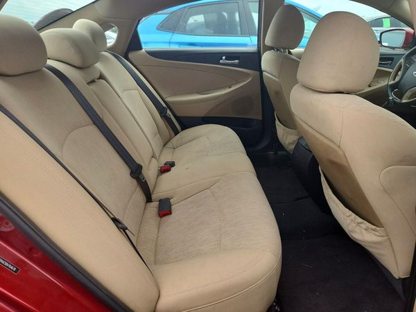 2013 HYUNDAI SONATA GLS/ GLS Popular
