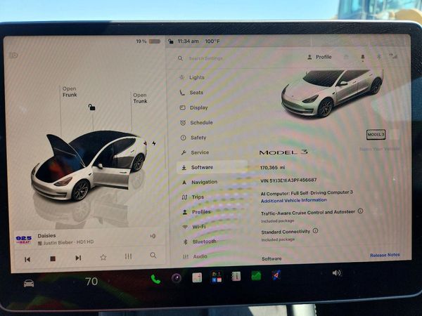 2023 TESLA MODEL 3