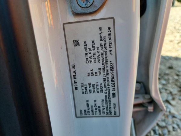 2023 TESLA MODEL 3