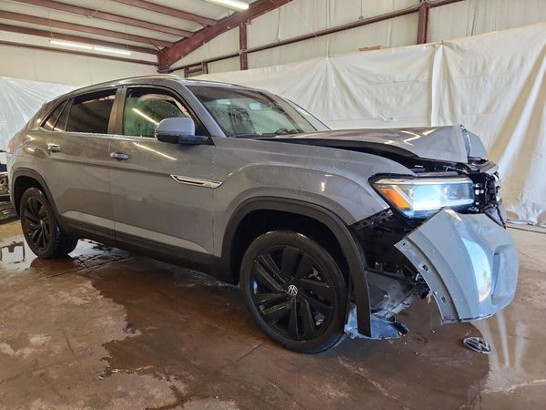 2022 VOLKSWAGEN ATLAS SE w/ Tech — Passenger 3/4