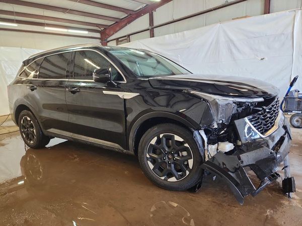 2025 KIA SORENTO S — Passenger 3/4