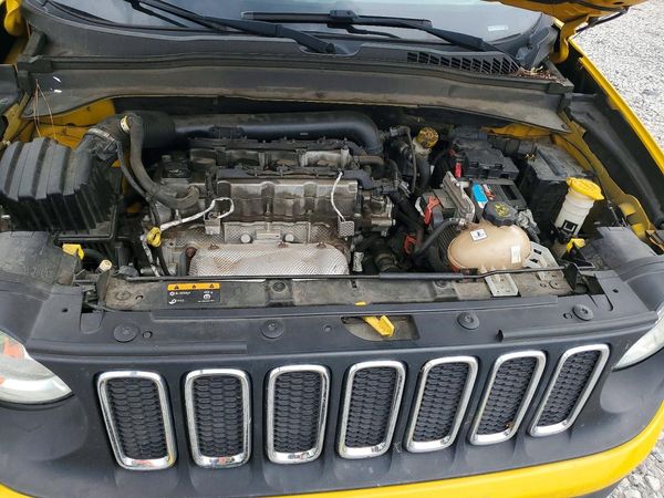 2015 JEEP RENEGADE LATITUDE 4X2